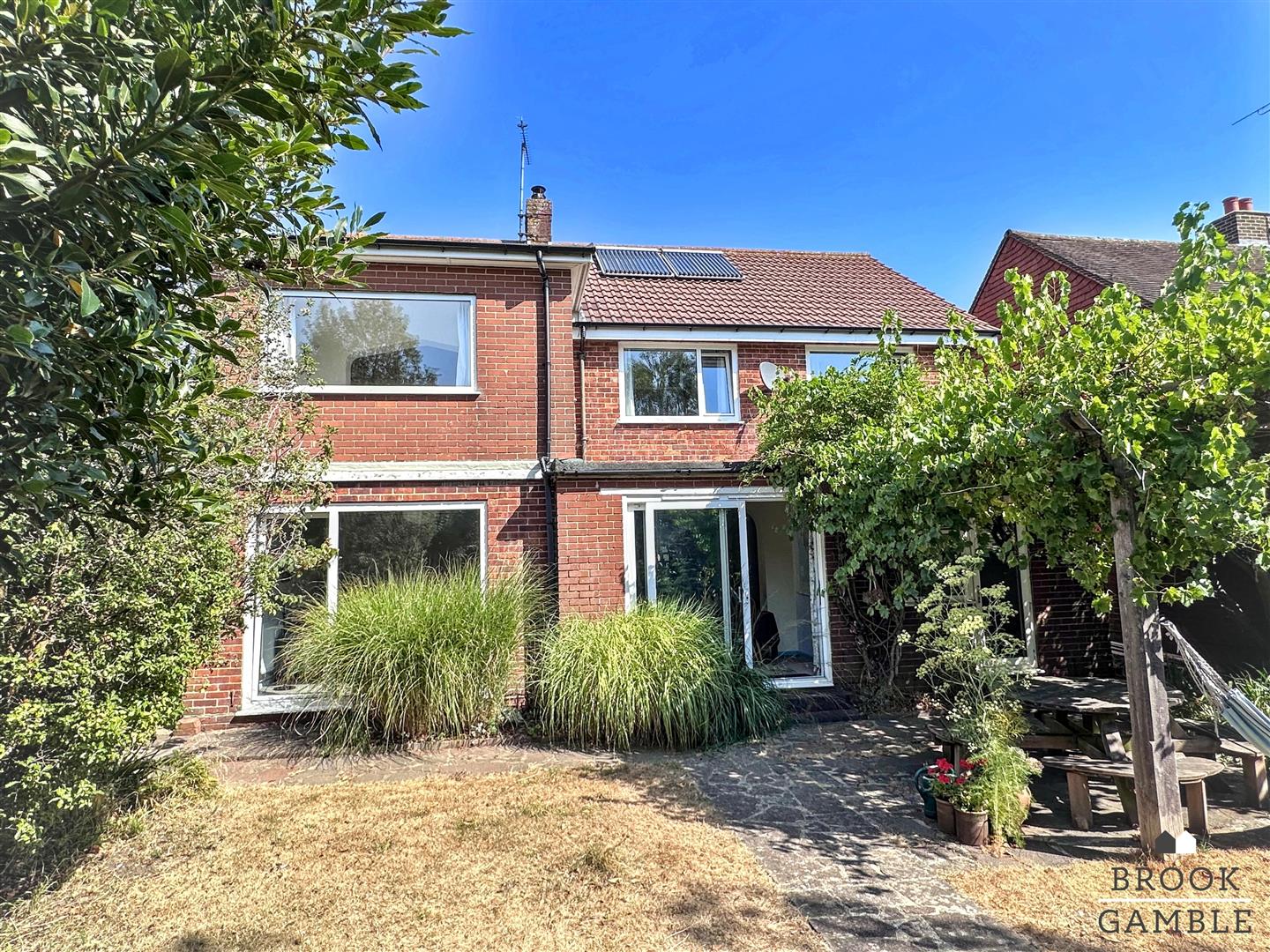4 Bedroom House - Detached. Eldon Road in Eastbourne,  2